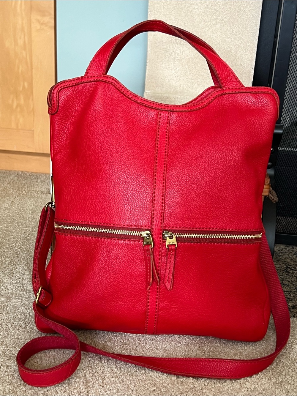 Fossil Erin Lipstick Red Pebbled Leather Convertible Foldover Crossbody Bag